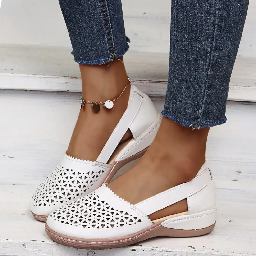 Comfortable Women's Orthopedic Shoes with Ergonomic Support and Breathable Design for All-Day Comfort