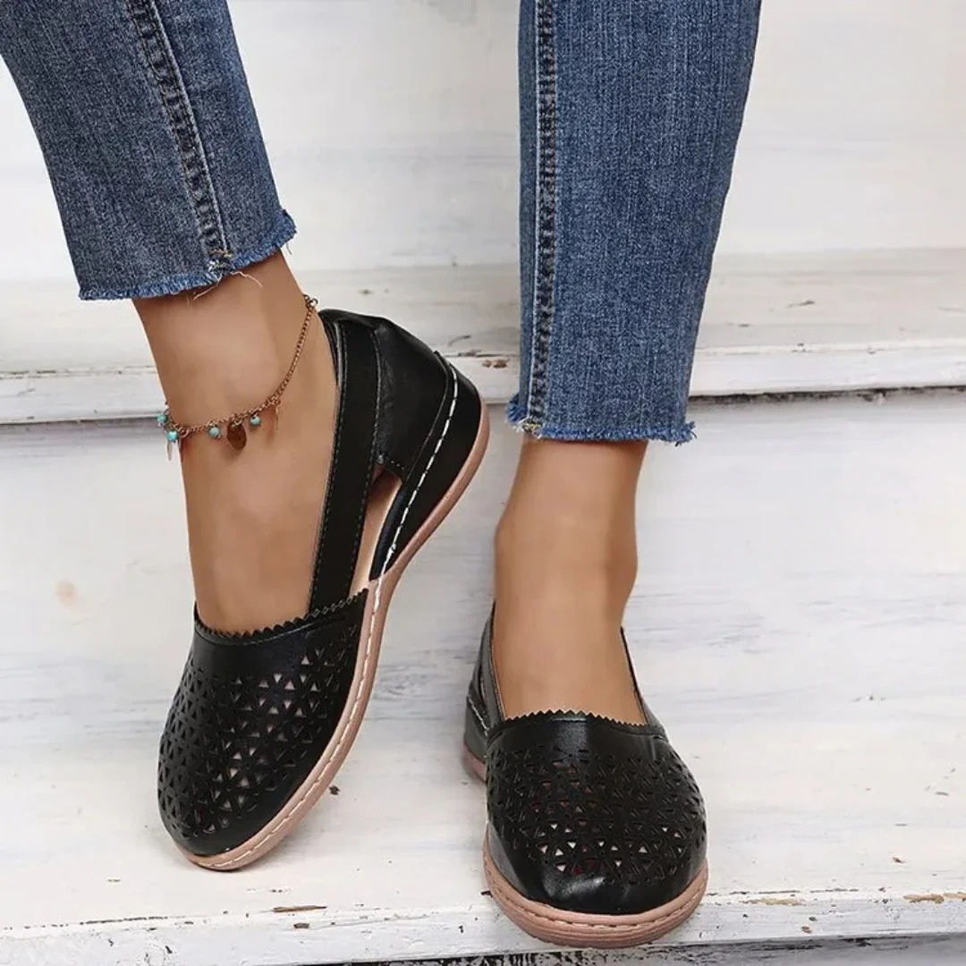 Comfortable Women's Orthopedic Shoes with Ergonomic Support and Breathable Design for All-Day Comfort